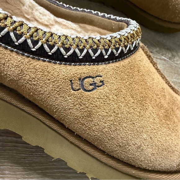 Ugg Tasman brown slipper - Picture 3 of 9